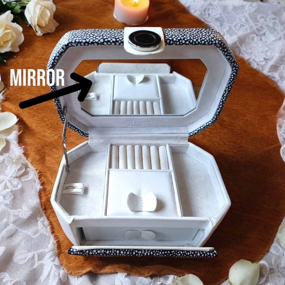 Tuscan Designs Travel Jewelry Box
